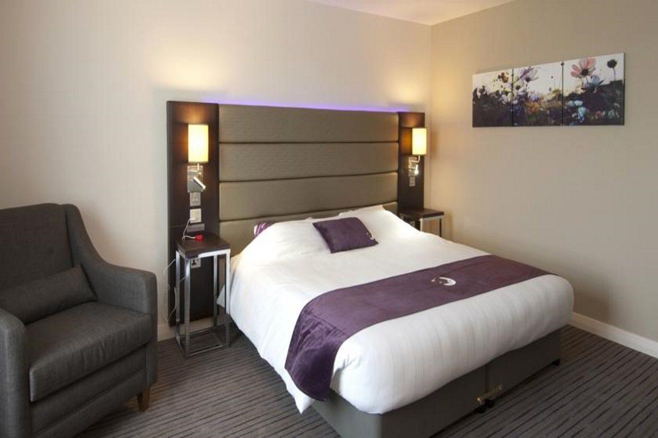 Premier Inn Premier Inn York South West ภายนอก รูปภาพ
