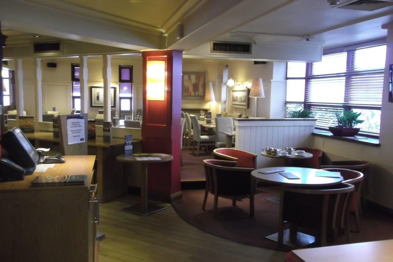 Premier Inn Premier Inn York South West ภายนอก รูปภาพ