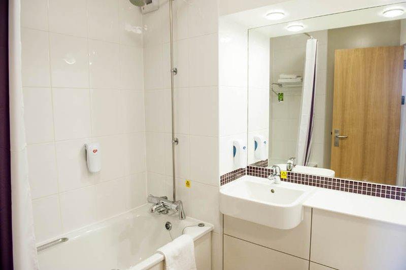 Premier Inn Premier Inn York South West ภายนอก รูปภาพ